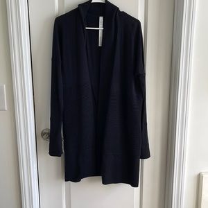 Lululemon sit in lotus wrap size 10